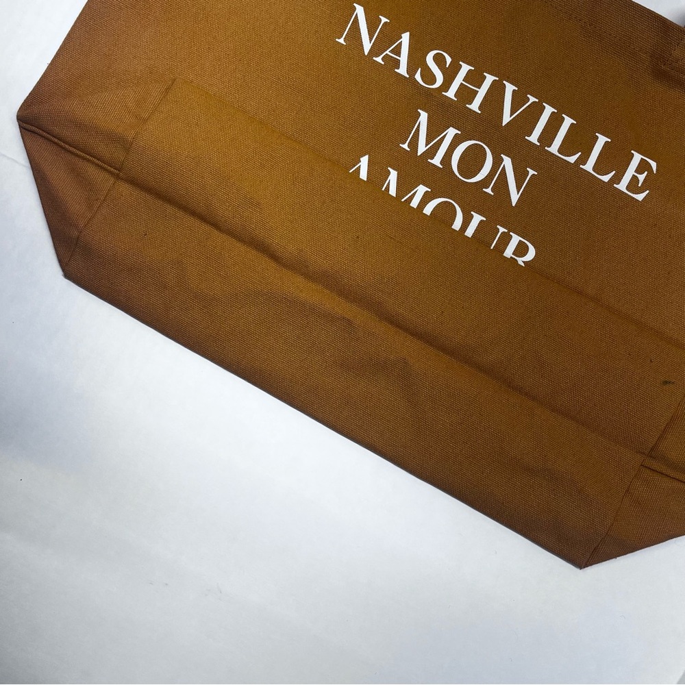 Sézane Nashville Mon Amour Tote Bag with White Text - Picture 5 of 9
